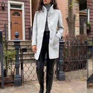 Wilfred - Aritzia - The Cocoon Coat - Cream - Small